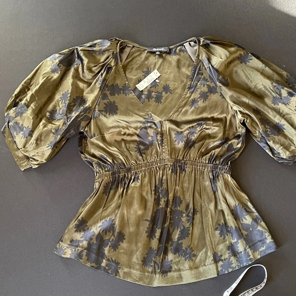 Madewell Shirred Puff-Sleeve Top in Satin XSmall
